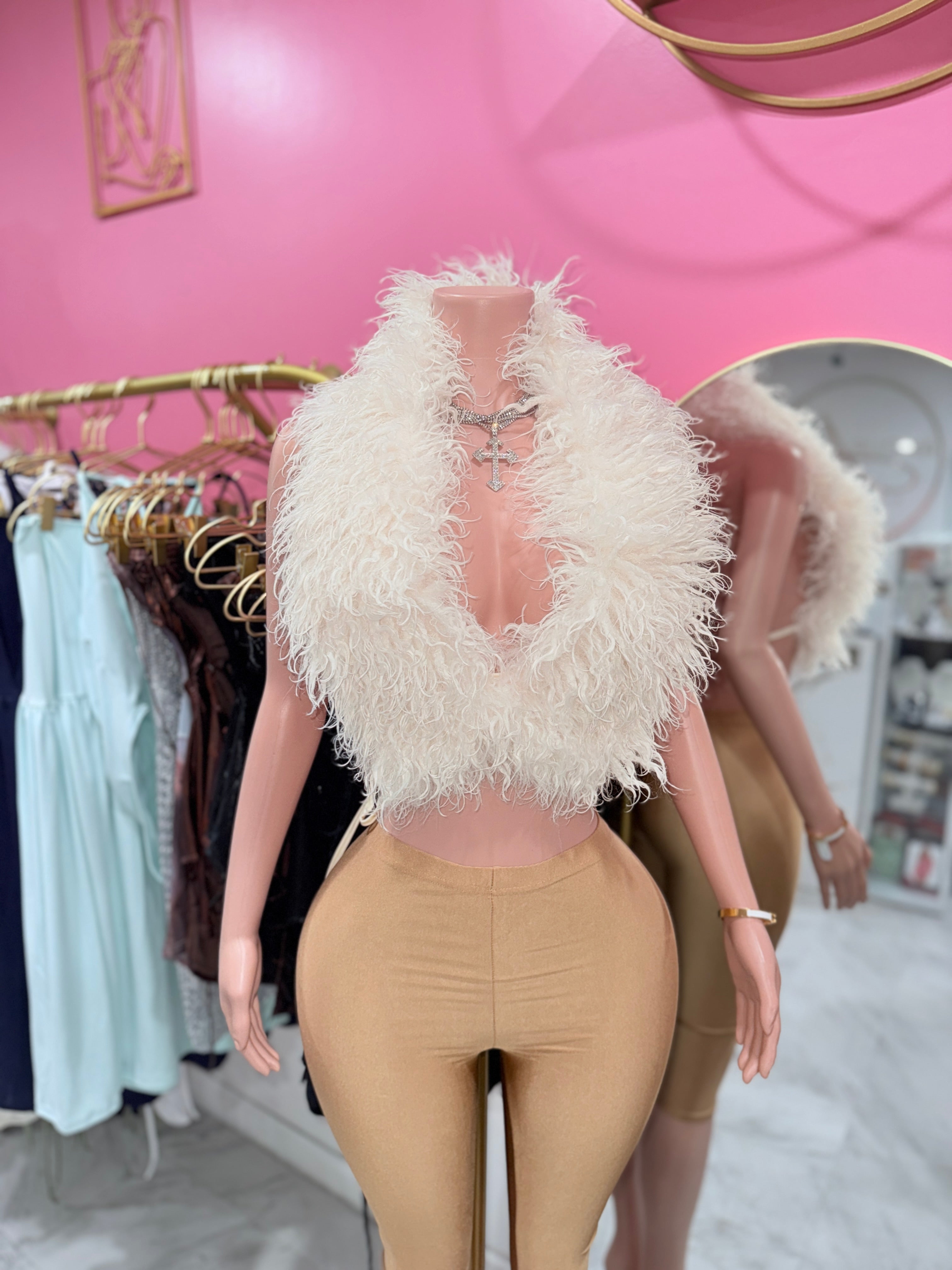 トップス Abbie fur tops MakeMeChic Women's Faux Fur Off The Shoulder Crop Tops Long