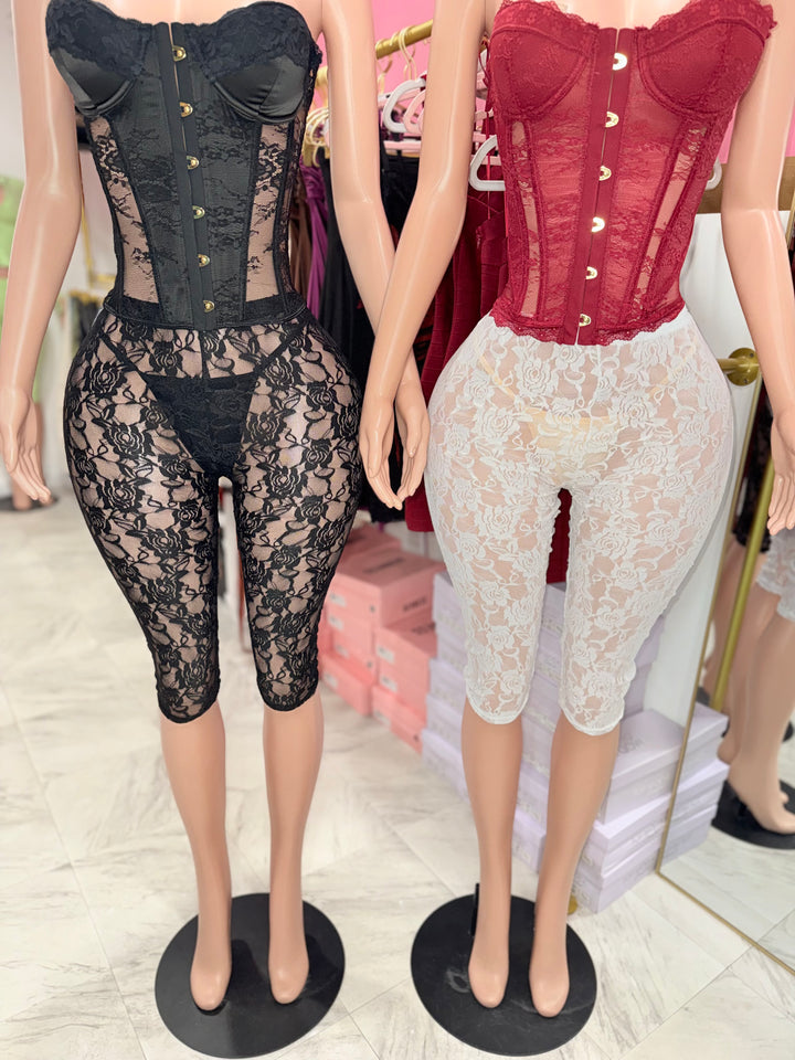 Lace Capri Leggings