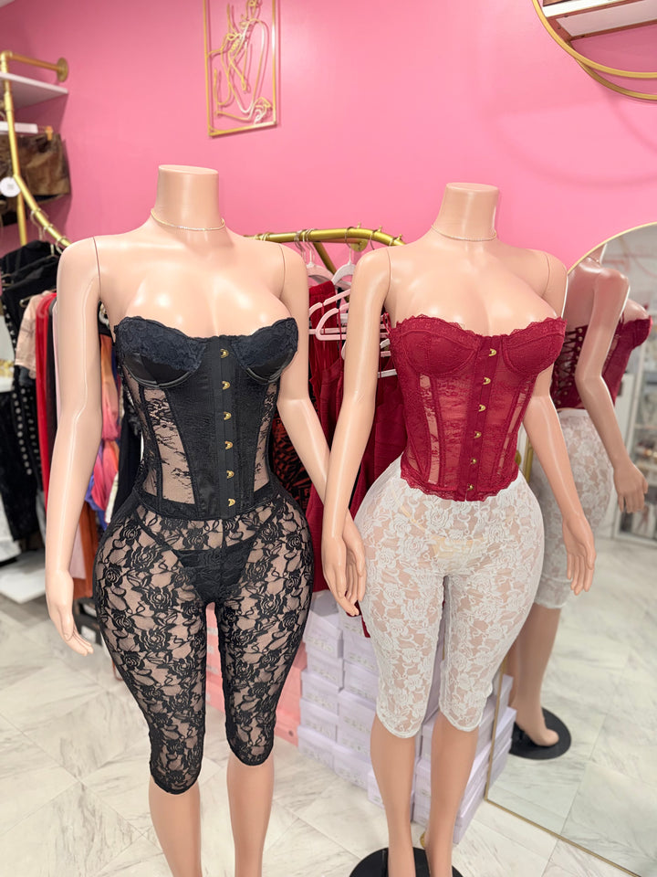 Lace Capri Leggings