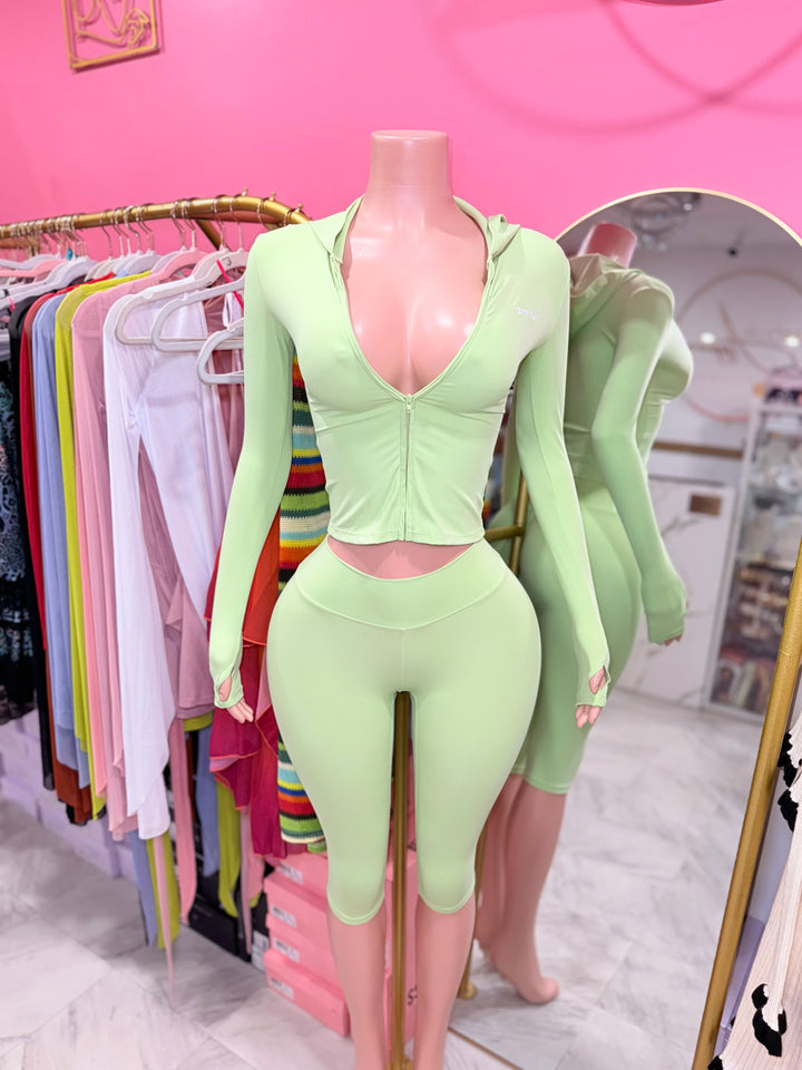 Amour Capri Set (PRE-ORDER)